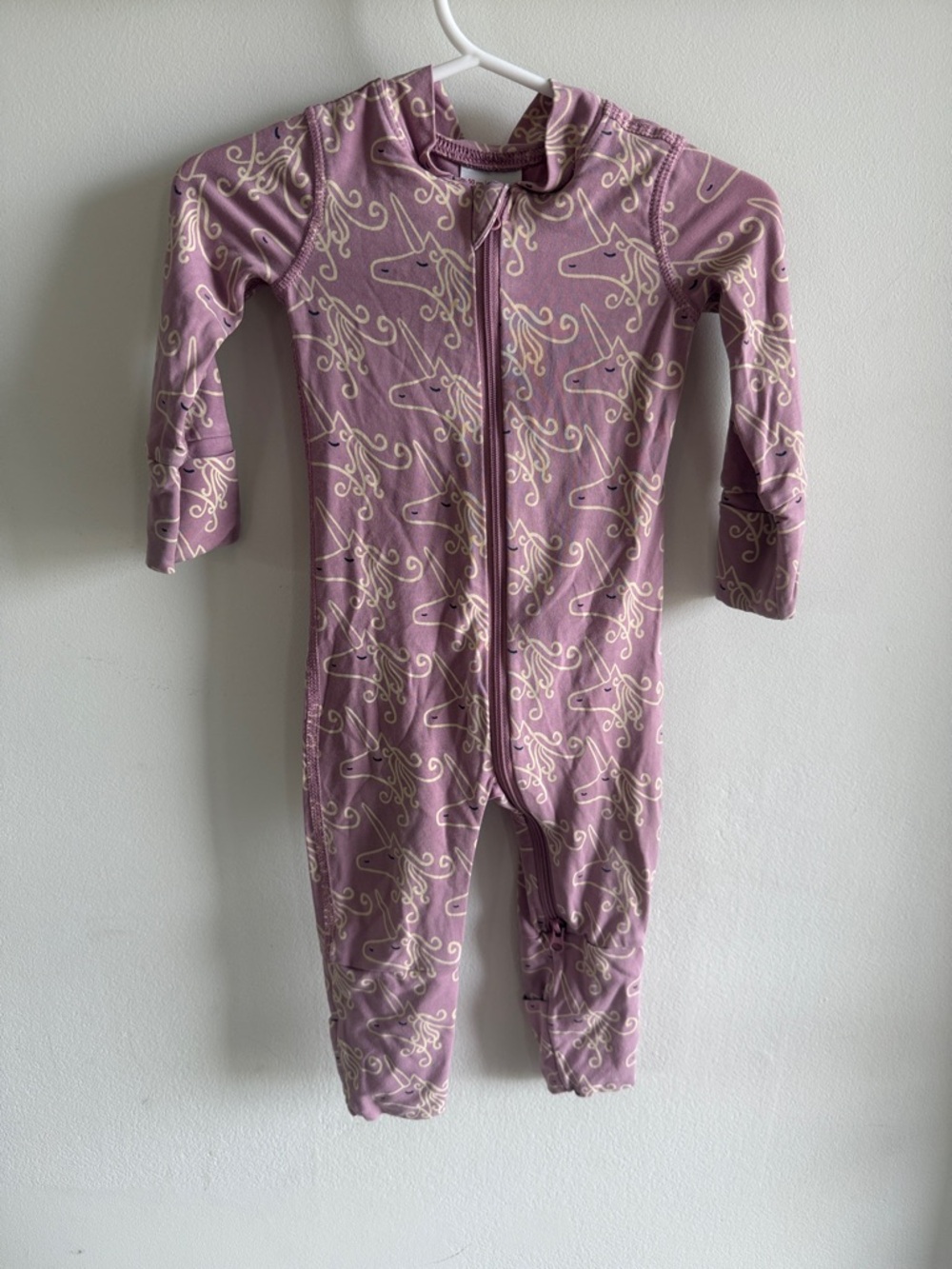 Hanna Andersson 0-3m mauve Unicorn Zip One-Piece